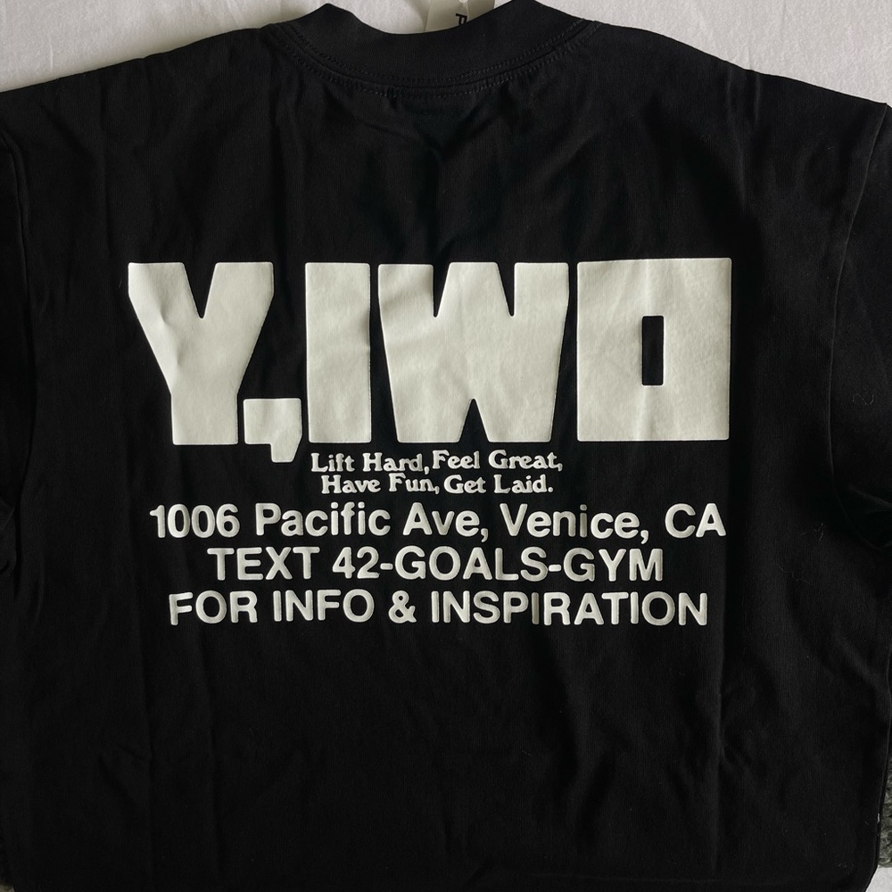 YIWO Yeah I Workout Hardwear Standard Tee